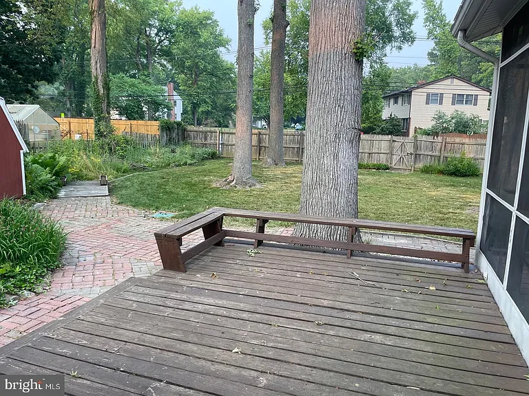 507 Webb Rd — Photo 29