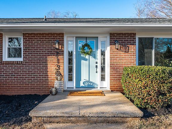 3rd image of 7130 Suncrest Dr