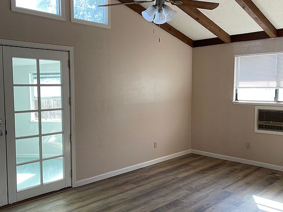 Dining room/Family room
