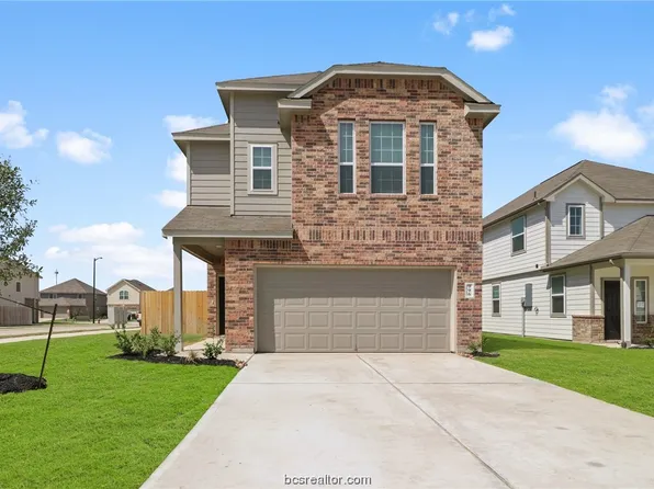 996 Harper Ln, Bryan, TX 77803