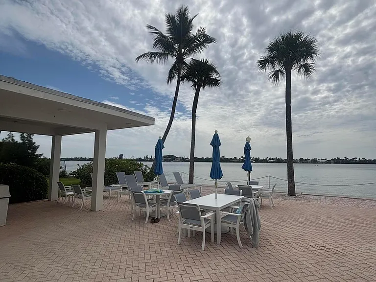 2600 N Flagler Dr #808 — Photo 1