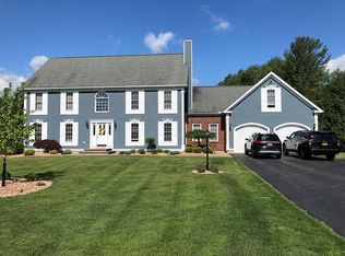 46 Ironwood Rd, New Hartford, NY 13413