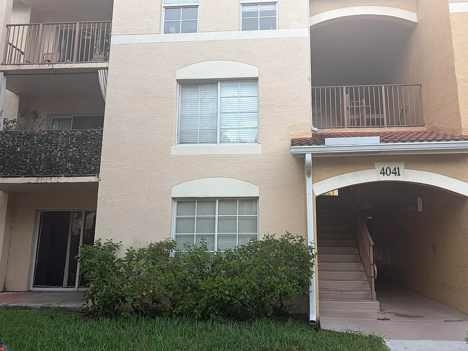 4041 San Marino Blvd #105