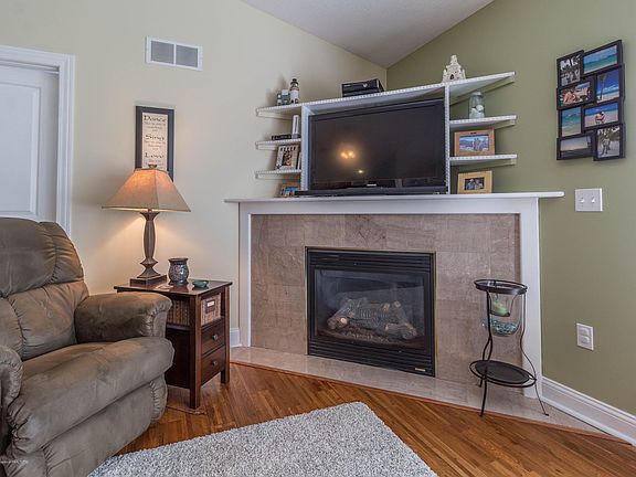 5th image of 9550 Billwood Hwy