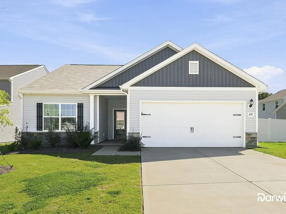 221 Aniston Ln