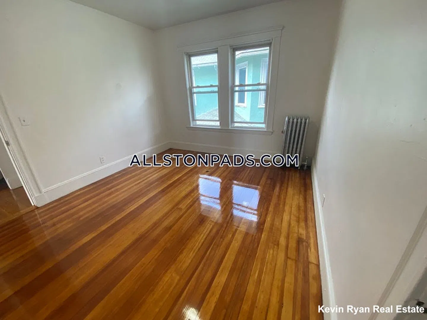 Spacious 6-Bedroom In Allston | Deck + Renovated Kitchen — Photo 3