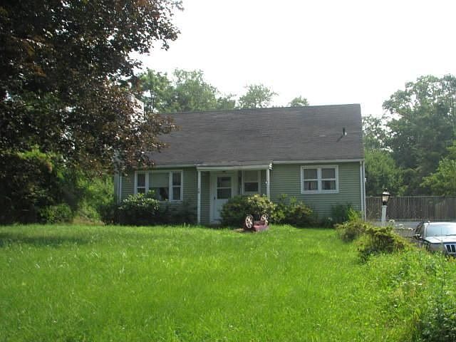 1st image of 2790 Quinlan St