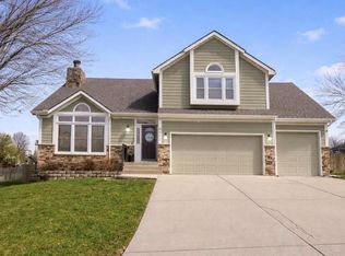 4505 NE Webster Dr, Lees Summit, MO 64064