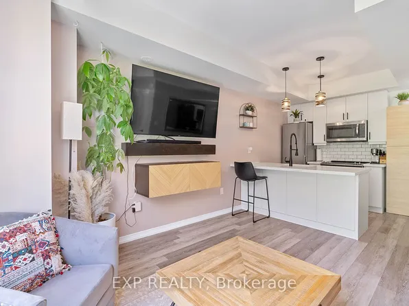 30 Fieldway Rd #89, Toronto, ON M8Z 0E3