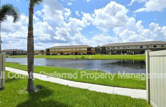 2nd image of 1390 Lara Cir Unit 102
