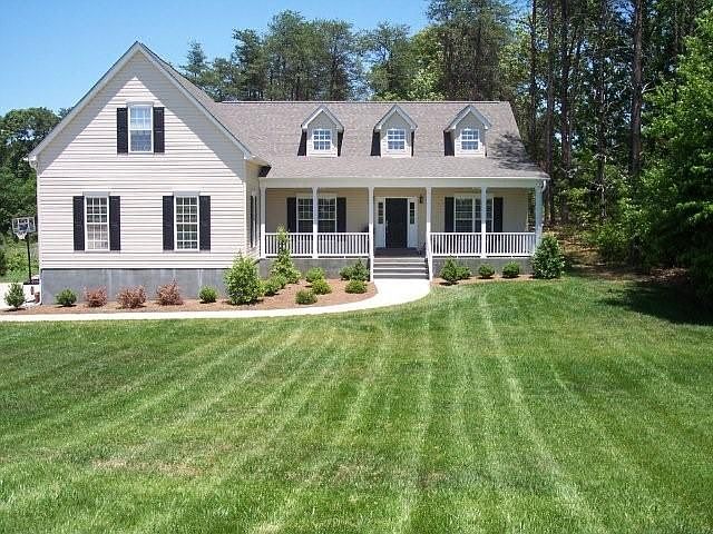 front view of spacious hom