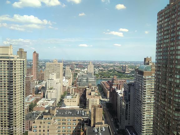 3rd image of 301 E 79th St #H