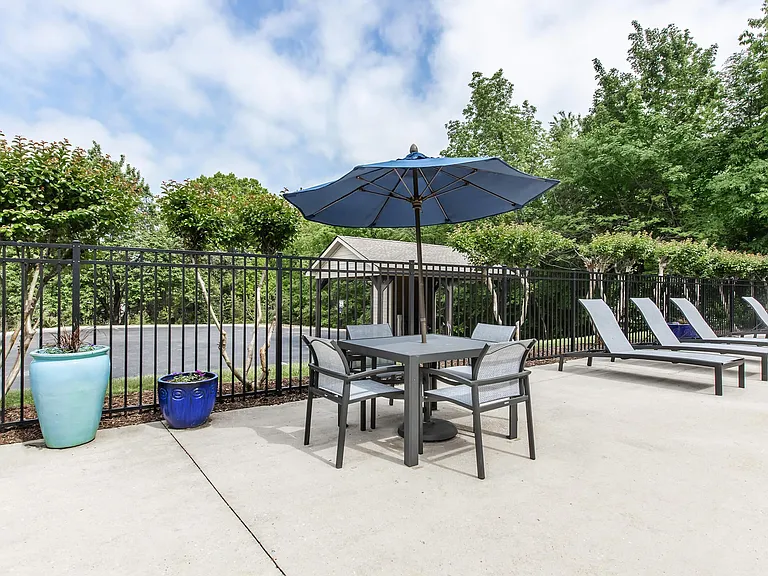 Bluff View at Northside Apartments — Photo 20