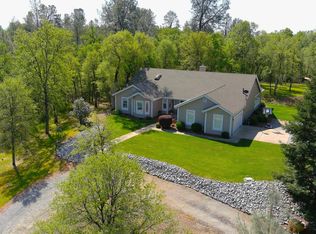 11867 Yosemite Dr, Redding, CA