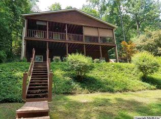 575 Tanglewood Ln, Scottsboro, AL 35769