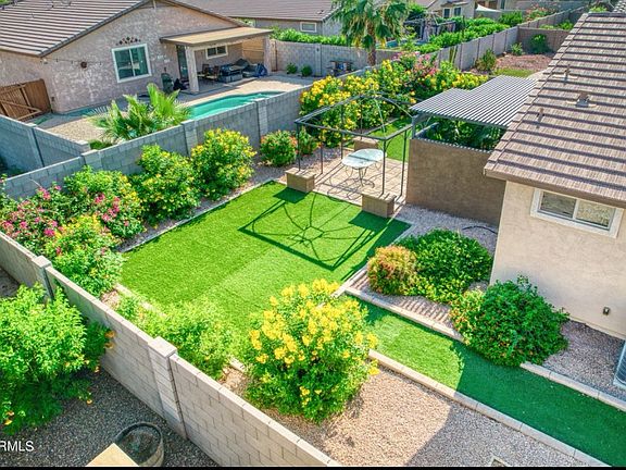 3rd image of 37779 W Olivo St