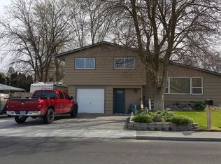 7 SW Cedar Dr, Hermiston, OR 97838