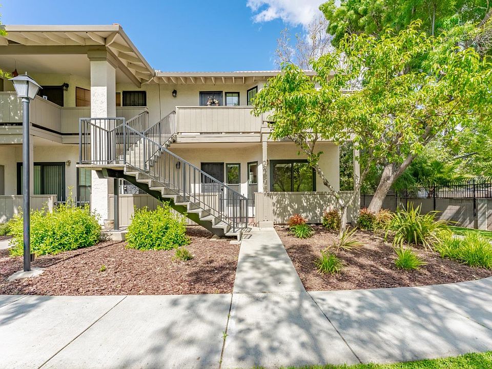 1st image of 273 Kenbrook Cir