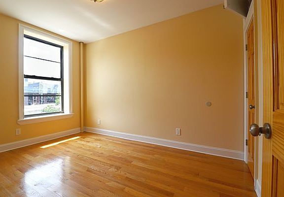 4th image of 601 W 185th St #4A