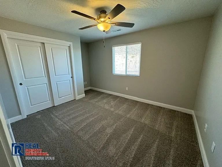 1042 S 1450 E #40 — Photo 10