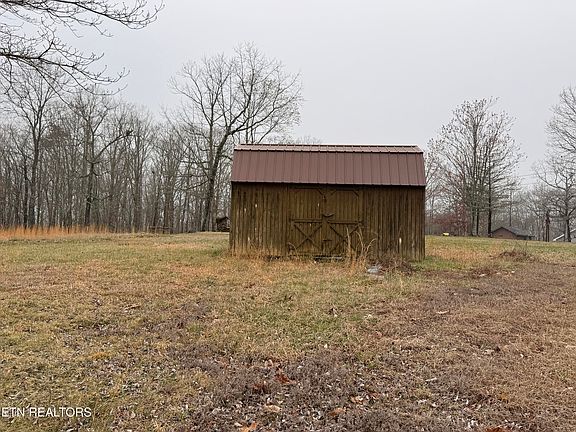 4th image of 133 Stone Ridge Cir
