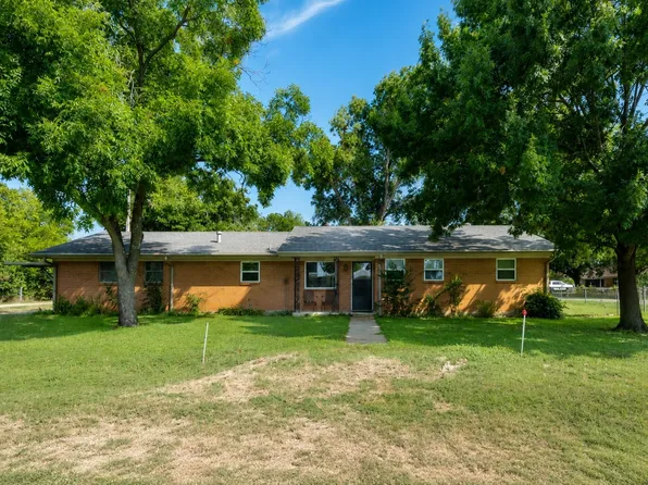 103 E McKinley Ave, Whitney, TX 76692
