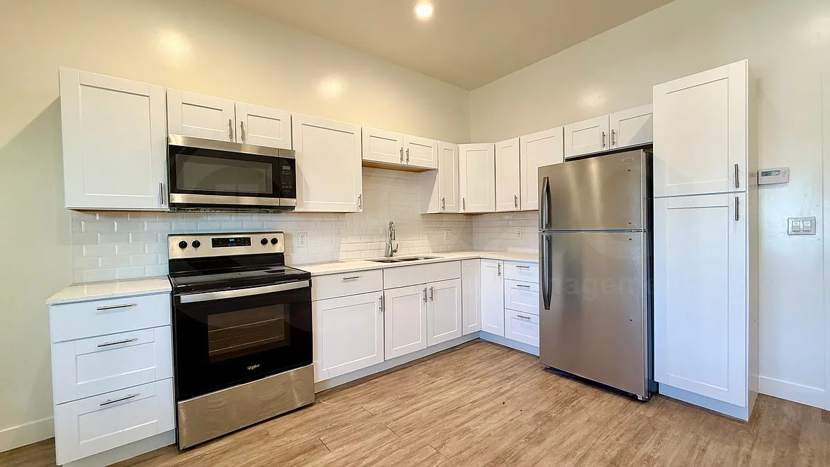 1 bed, 1.0 bath, 475 sqft, $999 — Photo 3