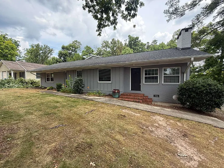 2404 Francis St — Photo 24