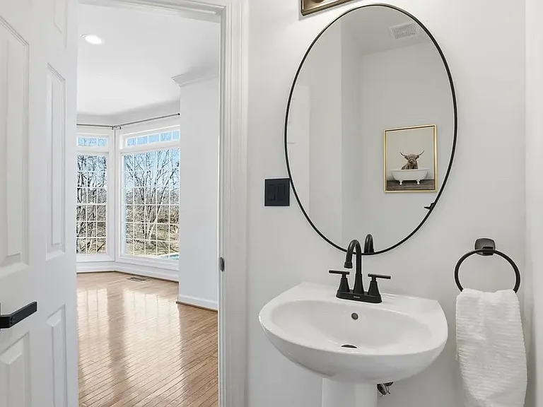 4550 Fair Valley Dr — Photo 14