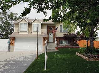 12705 S Old Fort Dr, Riverton, UT 84065