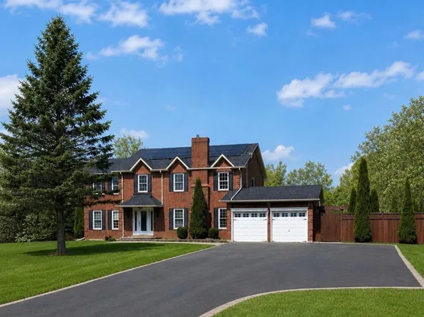 8 Elite Rd, Caledon, ON L7K 0K9