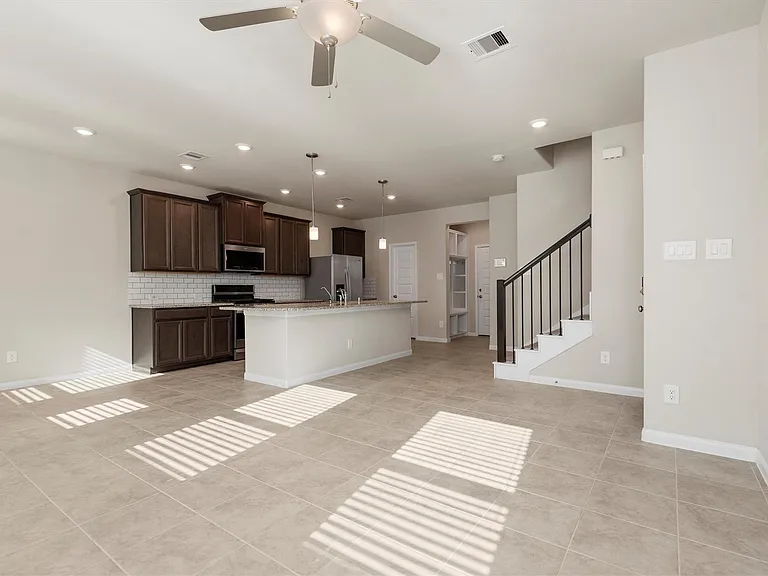 1520 Parkland Oak Dr — Photo 7