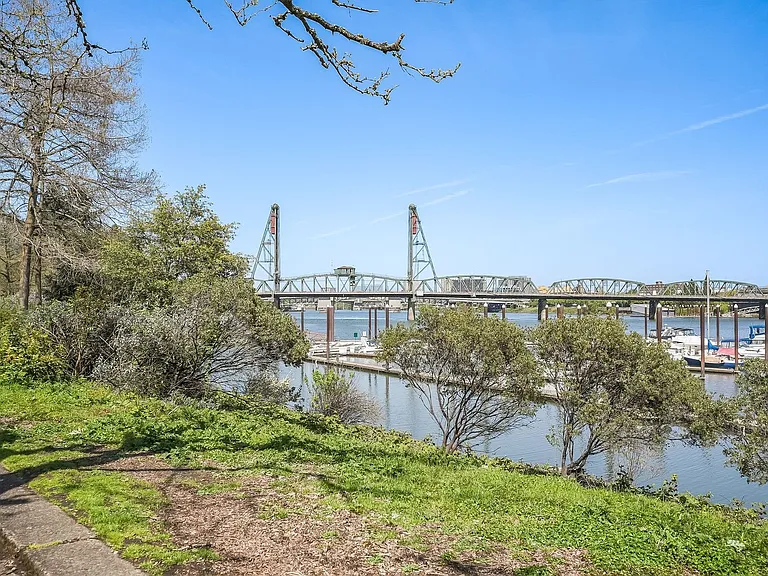 205 SW Montgomery St #204 — Photo 30