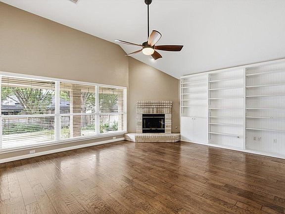 3rd image of 20004 Canterwood Ln