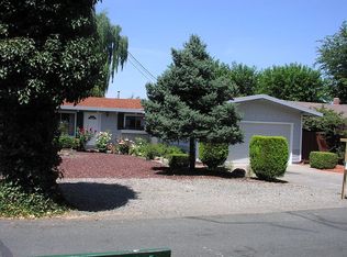 2629 Lagoon Dr, Lakeport, CA 95453