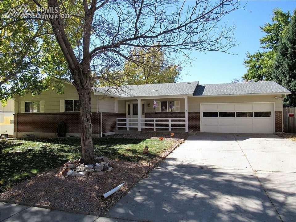 Updated 4 Bedroom Home!