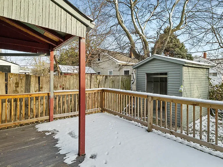 504 Montana Ave — Photo 7
