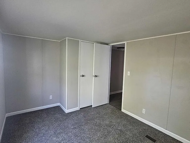 2737 W Washington Ctr #287 — Photo 10