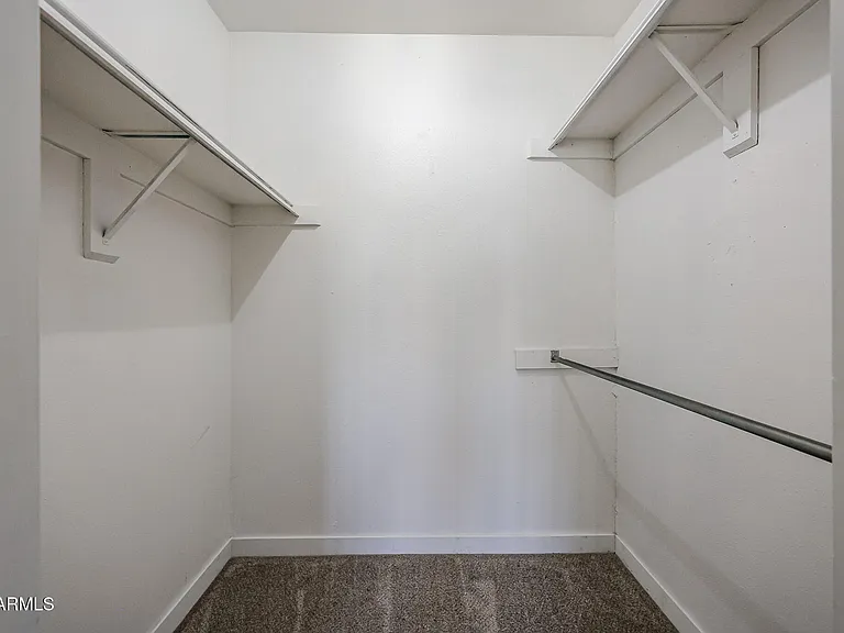 1803 W Maryland Ave — Photo 28