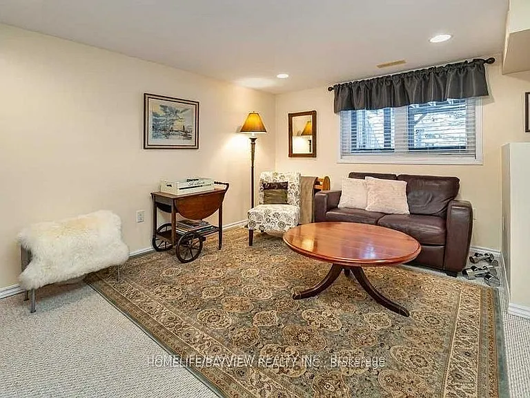 798 Hilton Blvd #LOWER — Photo 4