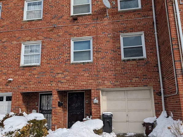 428 Fernside Place image 1 of 2