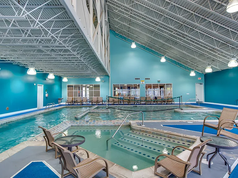 The Club at Chandler - Student Housing Priced per Bed — Photo 6