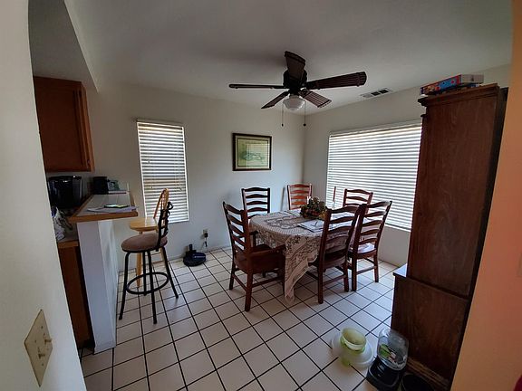 4th image of 13567 Avenal St