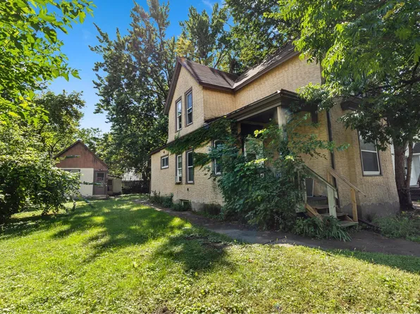 292-294 Thomas Ave, Saint Paul, MN 55103