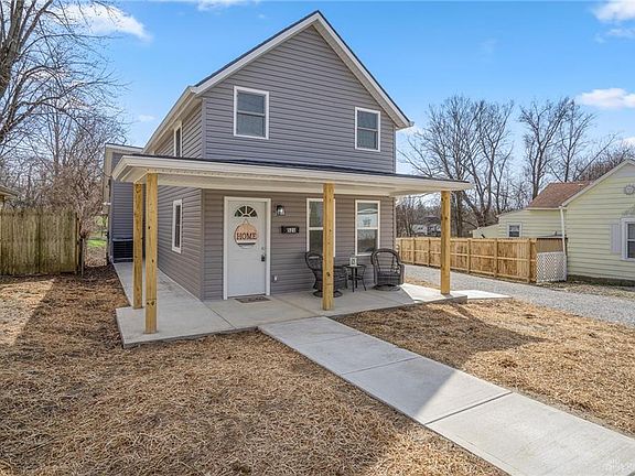 2nd image of 521 Cottage Grove Ave