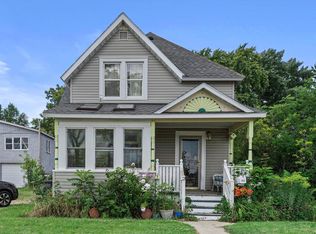 721 North St, Lake Geneva, WI 53147