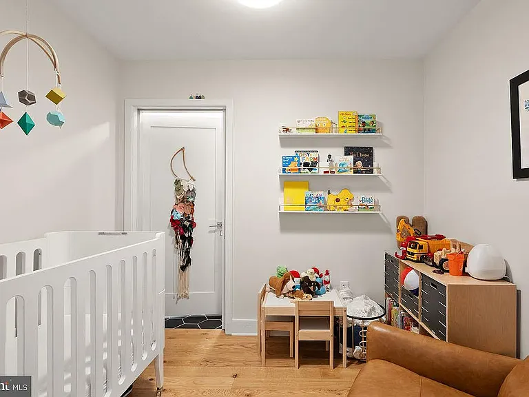 1211 Van St SE #Penthouse 4 — Photo 16