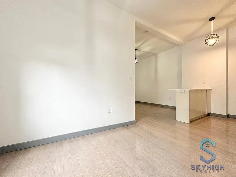 2553 Church Ave #3A — Photo 9