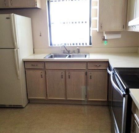 3rd image of 6307 Willow Oak Lane