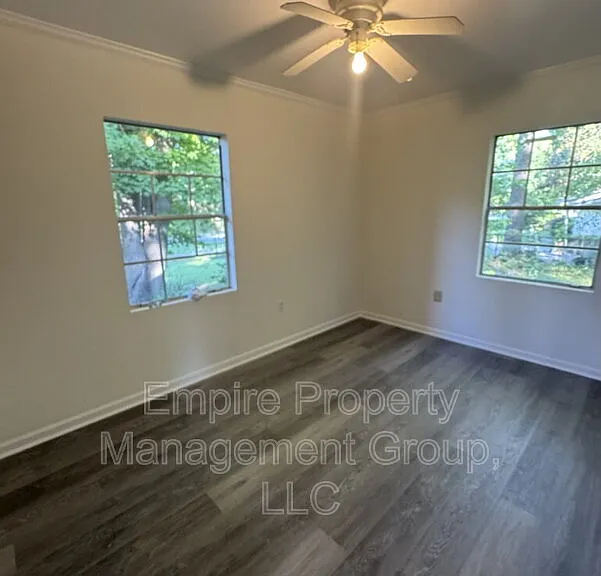 2126 Old Hopkins Rd — Photo 6